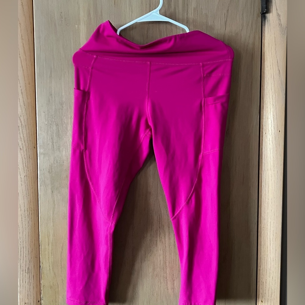 Hot Pink Zyia Active Wear Leggings 6-8​​
